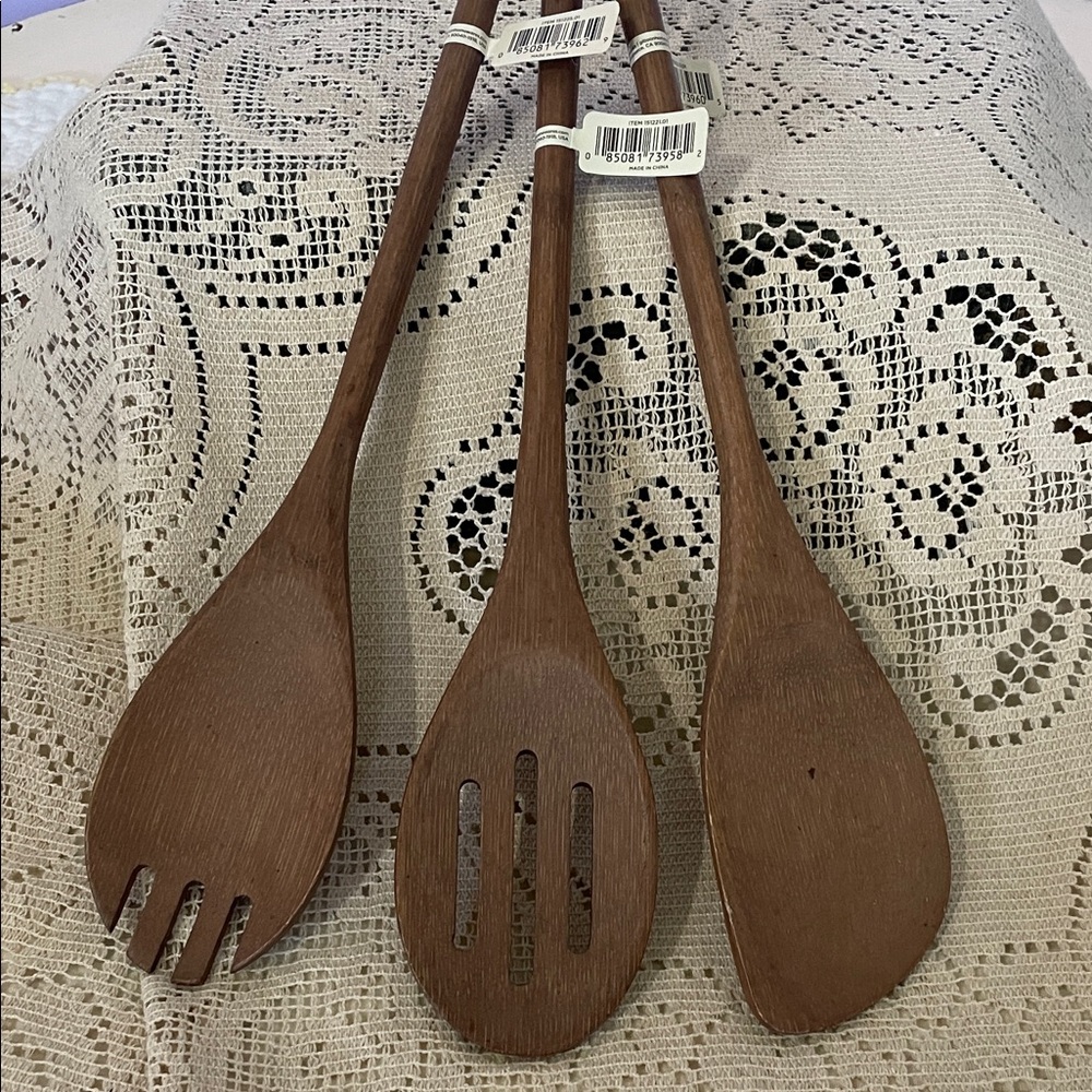 Wooden Kitchen Utensil Set - Brown set of  (3) new Gibson home